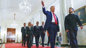 Hängt das Hoch über Alaska tiefer