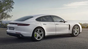 Alternatives Auto sucht Anschluss