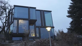 Gläsernes Haus in den Weinbergen