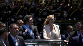 Milei vergleicht seine Wahl mit dem Fall der Berliner Mauer