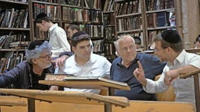 Du wachst mit einer Frage auf und dann kommt die nächste