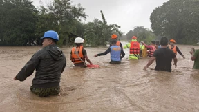 „Winde wie Erdbeben“ – Supertaifun „Krathon“ tobt in Asien