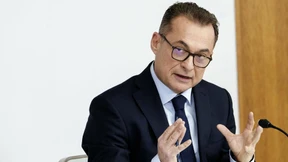 Nagel: Noch kein Abstieg vom Zinsberg