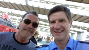 Münchner Polizei erwischt Schwarzenegger
