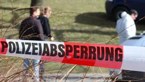 Frau verblutet vor Kieler Schule