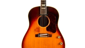 Gitarre von John Lennon für 2,4 Millionen Dollar versteigert