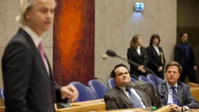 Mehrheit für Ruttes Sparpaket im Parlament