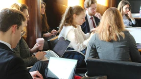 Sieben Resolutionen und eine Geiselnahme