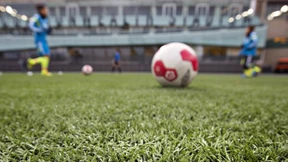 Grabenkrieg um Kunstrasen-WM