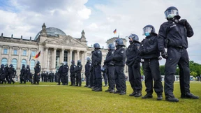 Bundesregierung untersucht Rassismus bei der Polizei