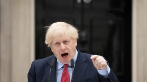 „Ich bitte Sie, Ihre Ungeduld einzudämmen“