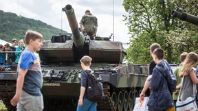 Kultusminister stellt sich hinter Bundeswehr