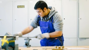 Viele Mittelständler geben Flüchtlingen Arbeit