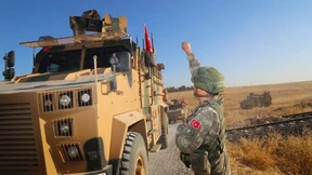 Türkei verlegt Truppen an syrische Grenze