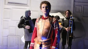 Roter Ritter Parzival reitet im Schauspiel Frankfurt ins Glück