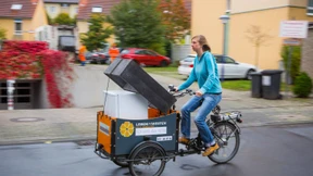 Dreirad mit Kühlschrank