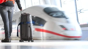 Mit Lufthansa-Bordkarte in den ICE