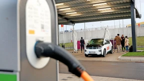 Eine App soll für billigen E-Auto-Strom sorgen