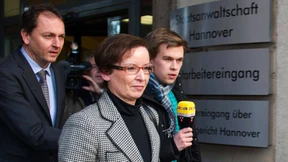 Wulffs Ex-Frau: Er muss es gewusst haben