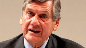 Die Demontage des „eisernen Ekki“ 