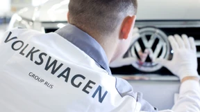 VW stoppt Geschäfte in Russland