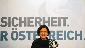 Österreichs Innenministerin in Athen nicht willkommen