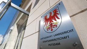 Frau ersticht Wachmann in Flüchtlingsunterkunft – lange Haftstrafe