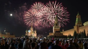 Fiasko an der Front und Feuerwerk in Moskau