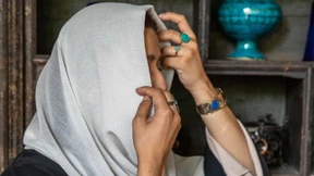 Wie eine Onlineuniversität Afghaninnen ein Studium ermöglichen will