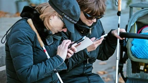 Wenn das Handy gegen Barrieren hilft