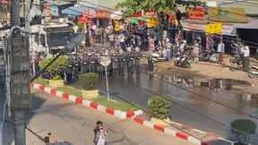 Sie stapelten die Leichen an der Pagode