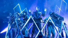 Im Äpplerglas brennt noch Neonlicht