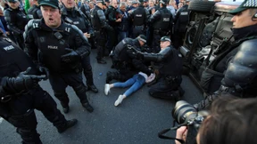 Ausschreitungen bei Protestanten-Marsch
