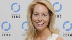 Ex-Agentin will Twitter kaufen und Trump verbannen