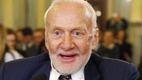 Raumfahrer Buzz Aldrin wird von Südpolexpedition gerettet