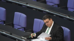 Gabriel bleibt ganz allein in seiner Partei