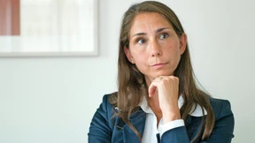 Die oberste deutsche Banken- und Luftfahrtretterin geht