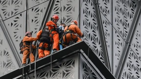 Fassadenkletterer wird von Polizei gestoppt