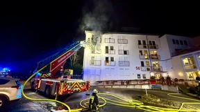 Bewohner stirbt bei Brand in Seniorenwohnheim