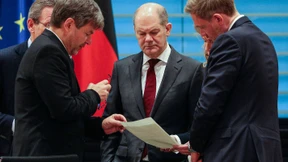 Wie hält der Kanzler es mit Russland?