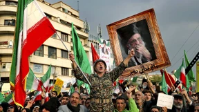 Im Griff von Mullahs und Militärs