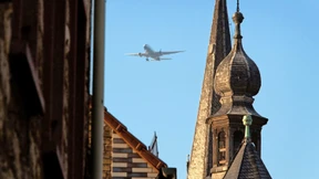 Ministerium prüft geplantes Flughafen-Konzept