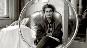 Hier streckt  die Sprache ihre  Fühler aus