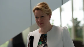 Entscheidung zu Doktorarbeit von Giffey soll noch im Juni fallen