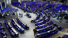 Abgeordnete von Union und FDP verdienen besonders oft dazu