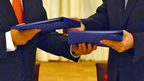 Wer sich zuerst bewegt, verliert?