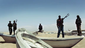 Die Hintermänner sitzen an Land