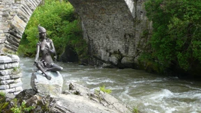 Wassergöttin statt  Schwarzenegger