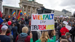 Politik mit der Identität