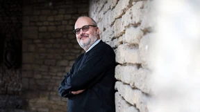 Dieser Mann versöhnt Arm und Reich